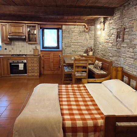 Monolocale Rustico Di Montagna Daire Antey-Saint-André Dış mekan fotoğraf