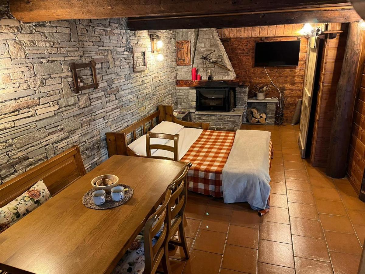 Monolocale Rustico Di Montagna Daire Antey-Saint-André Dış mekan fotoğraf